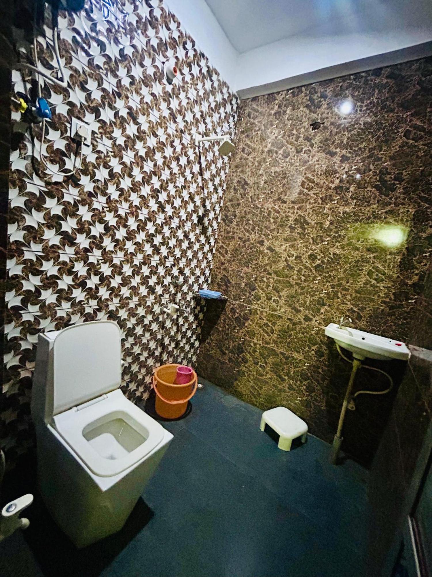 Milan Hotel & Restaurant Sikar Экстерьер фото