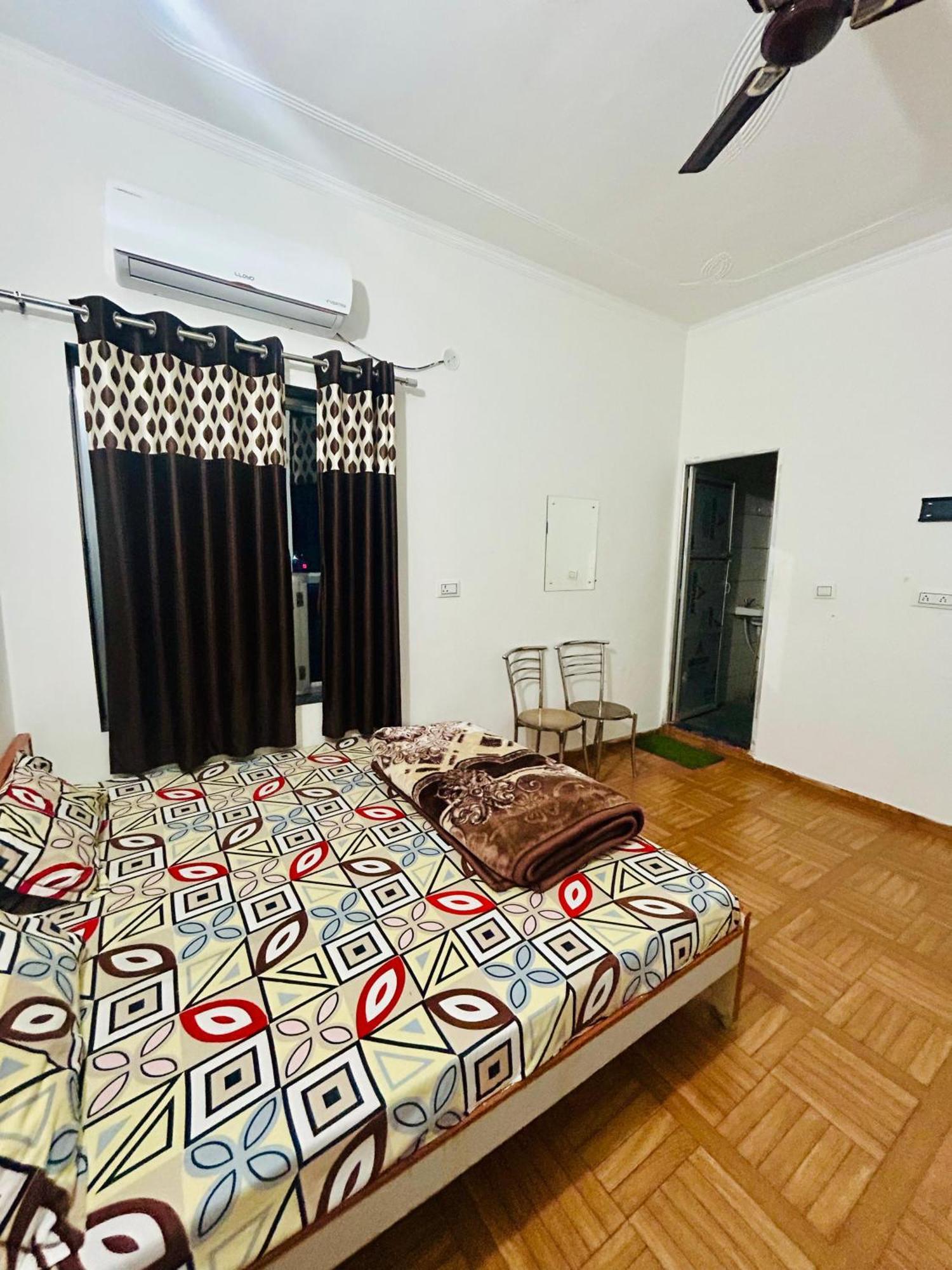 Milan Hotel & Restaurant Sikar Экстерьер фото