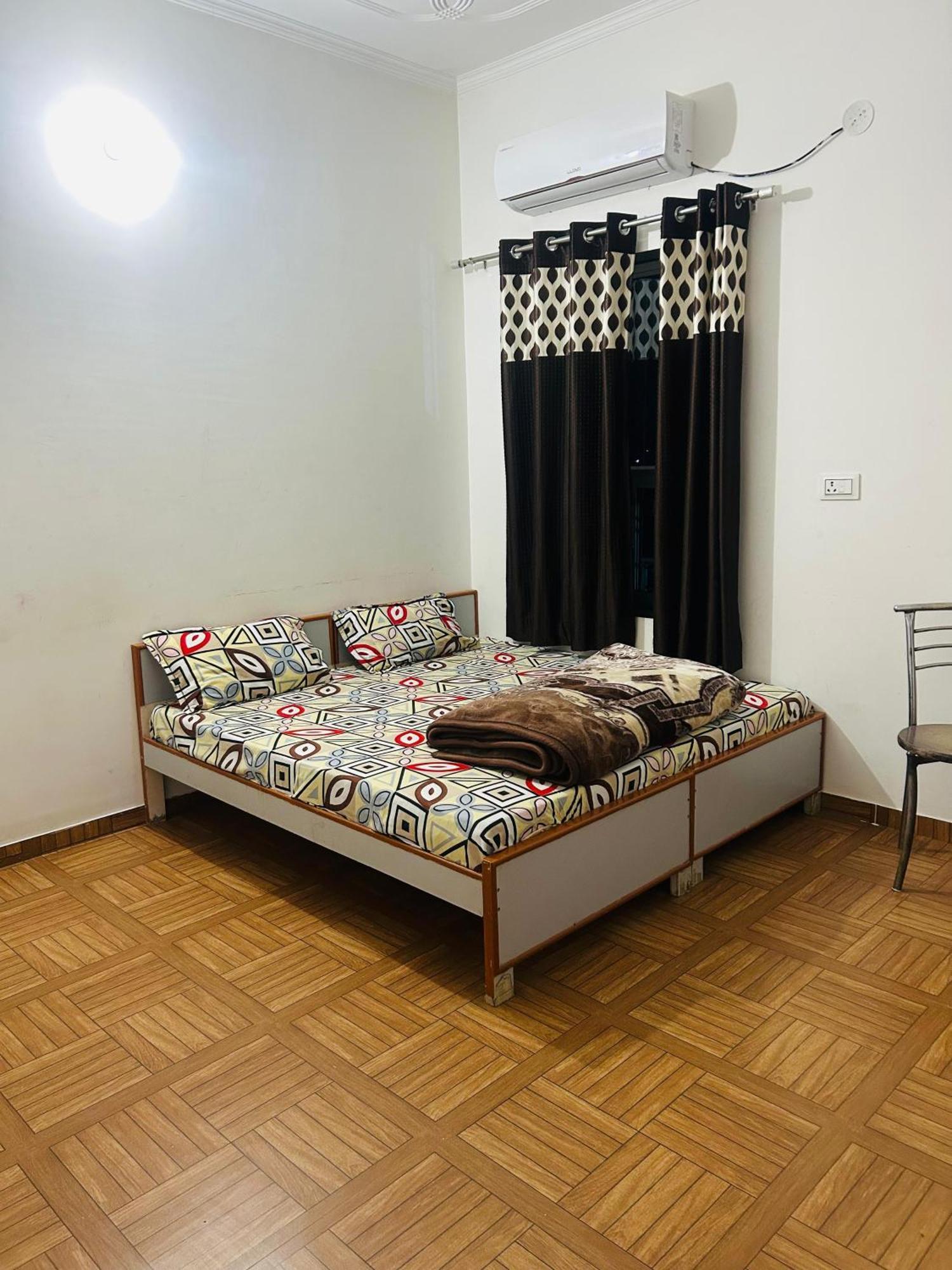 Milan Hotel & Restaurant Sikar Экстерьер фото