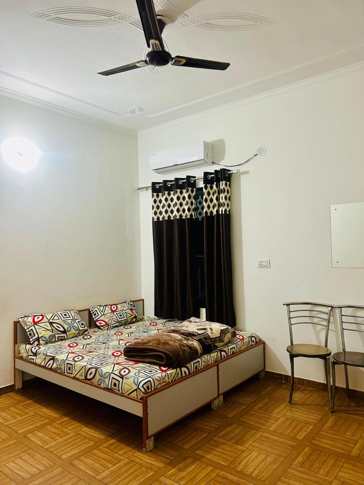 Milan Hotel & Restaurant Sikar Экстерьер фото